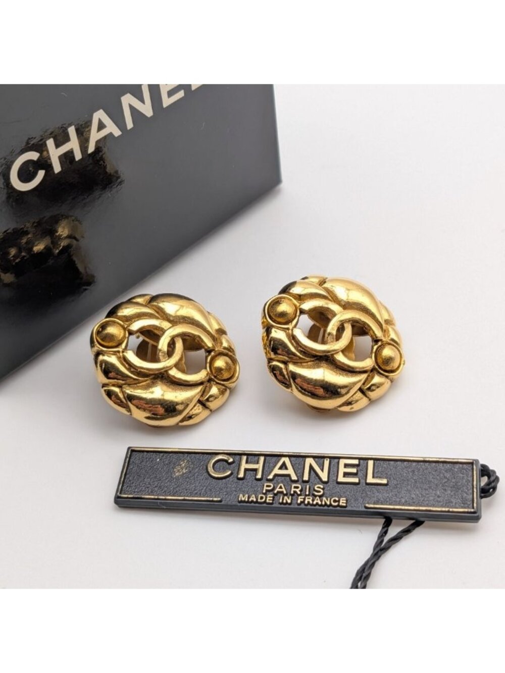 Chanel Earrings Camellia CC Logo Round Sheer Gold 23 Vintage